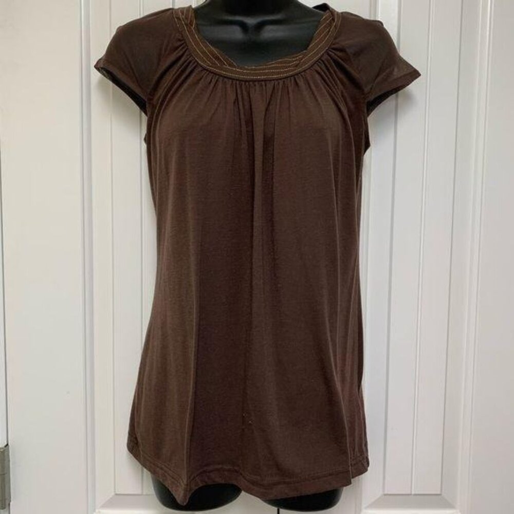 Brown and Gold Crew Neck Mesh Sleeve Flowy Top